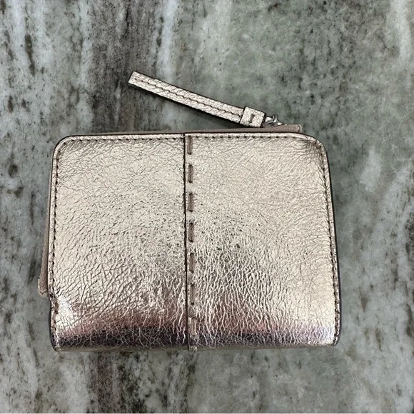 Tory Burch McGraw Metallic Bi-Fold Wallet NWT - Picture 2 of 6
